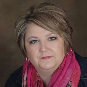 Meet your Posher, Wynona e.